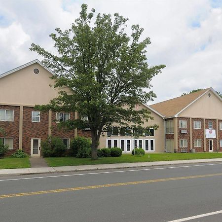 Regency Inn & Suites West Springfield Eksteriør billede