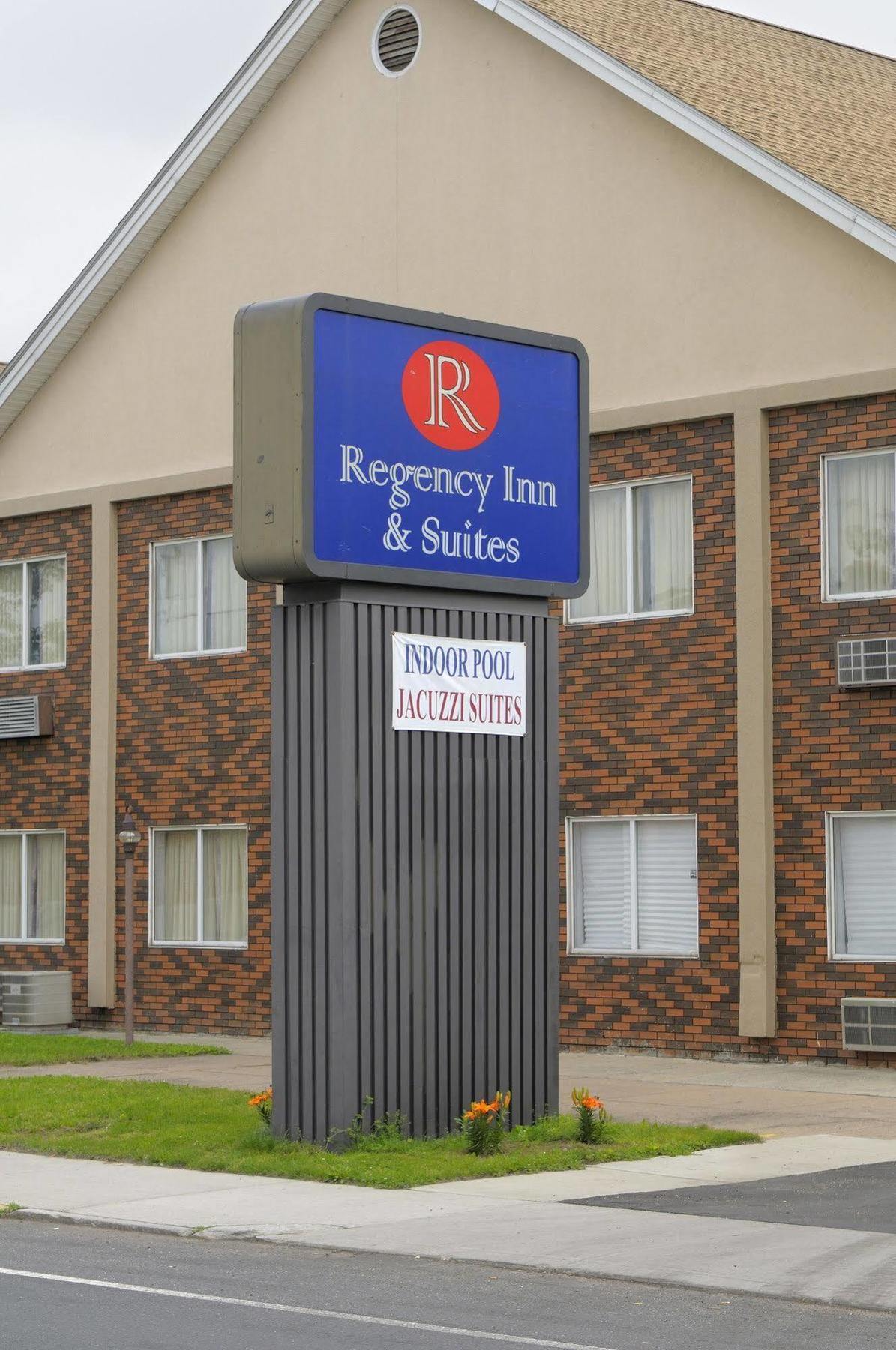 Regency Inn & Suites West Springfield Eksteriør billede
