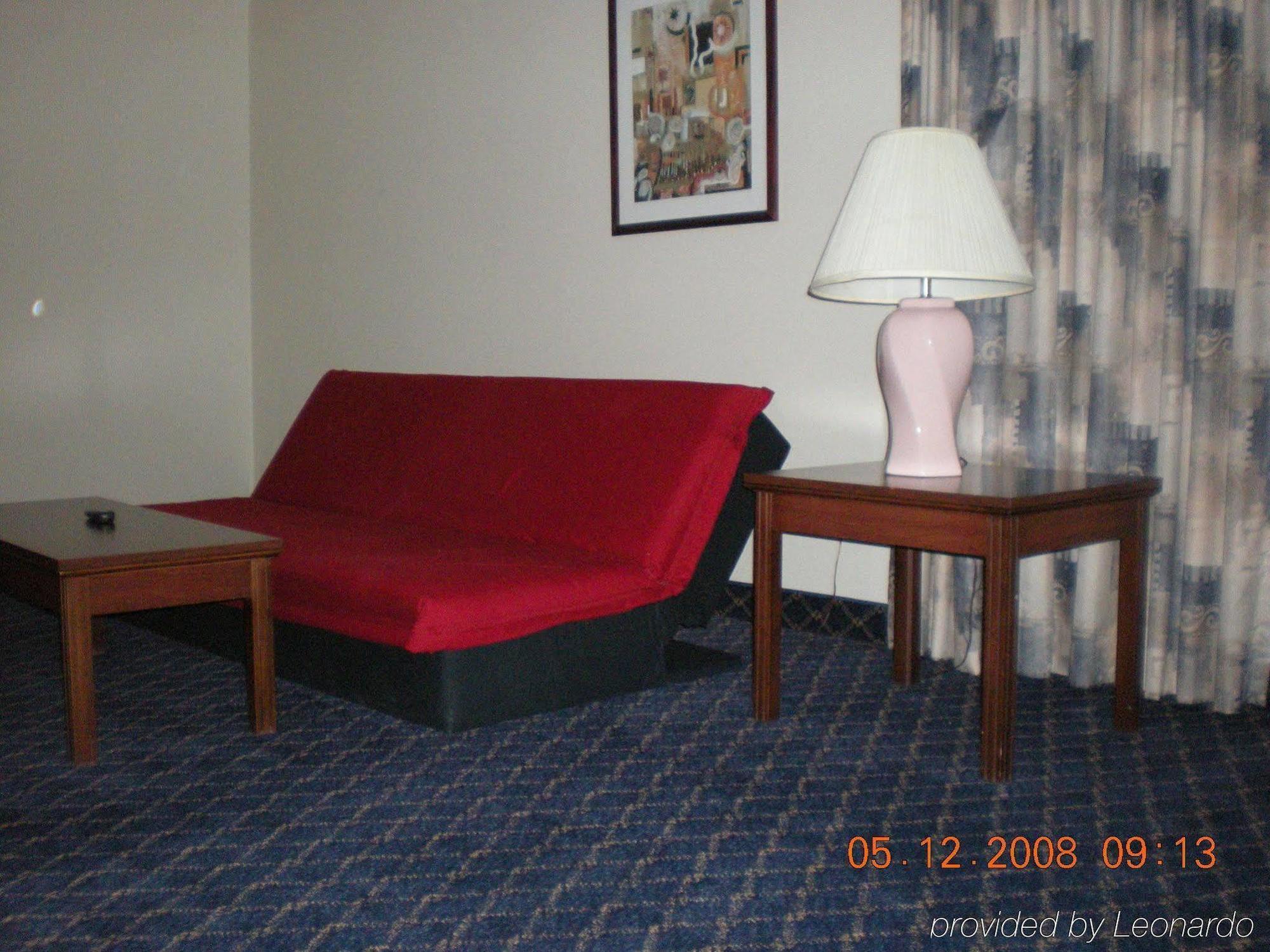 Regency Inn & Suites West Springfield Eksteriør billede